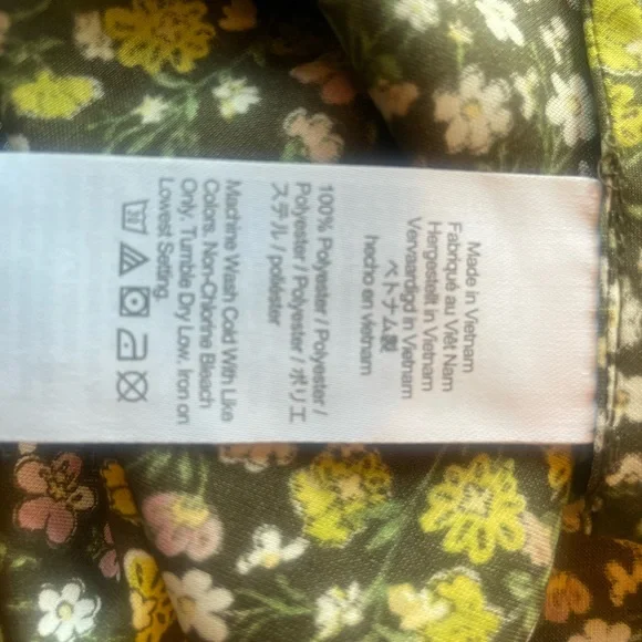 Mia & Tess wrap around neck scarf - Picture 7 of 12